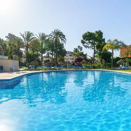 Next Marriott And Nikki B - Happy Apartmán Marbella